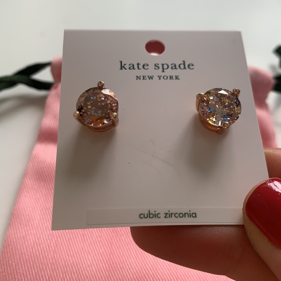 Kate Spade ♠️ Rose patten Rise and Shine rose and cubic zirconia raised studs - Picture 5 of 7